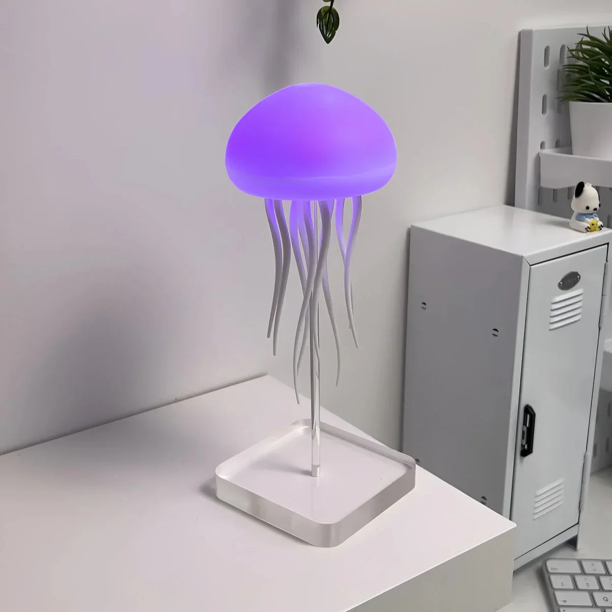 Floating Dancing Jellyfish Table Lamp