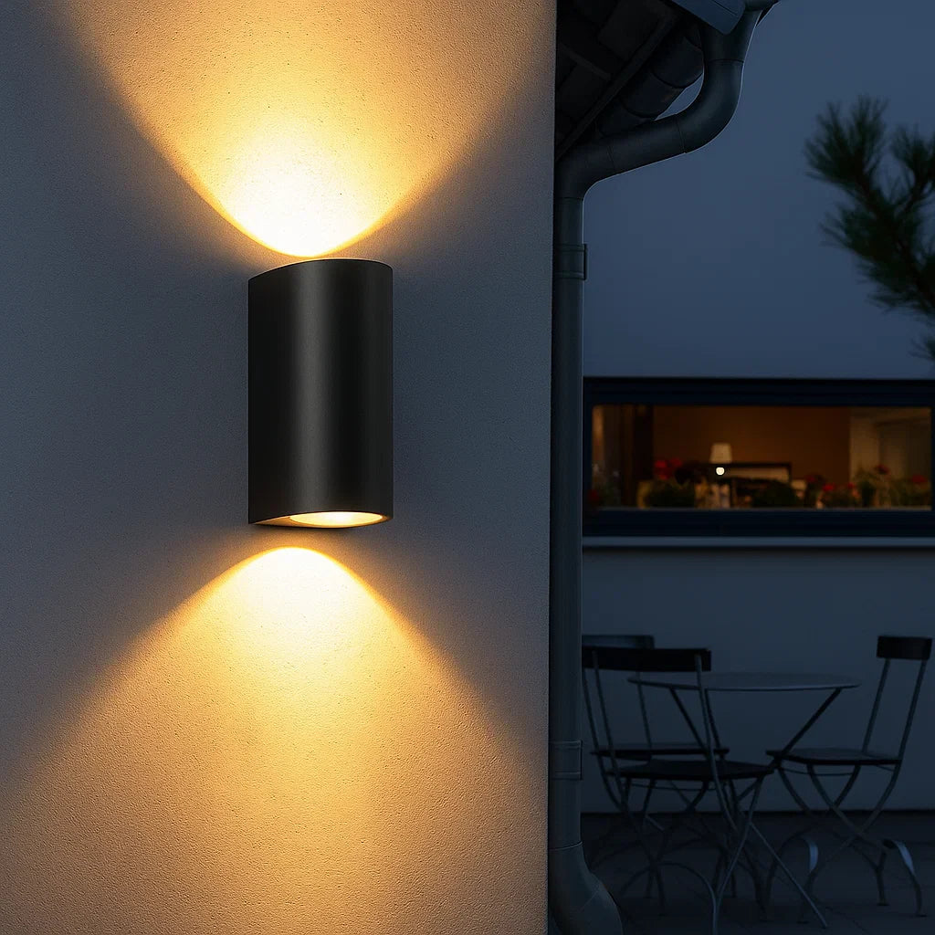 Modern Outdoor Wall Light - Tom